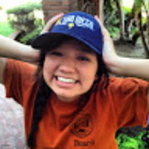 Meet your Posher, Chloe